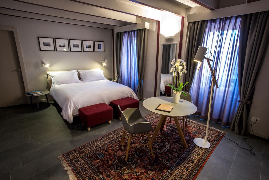 Uve Rooms & Wine Bar La Morra Exterior photo
